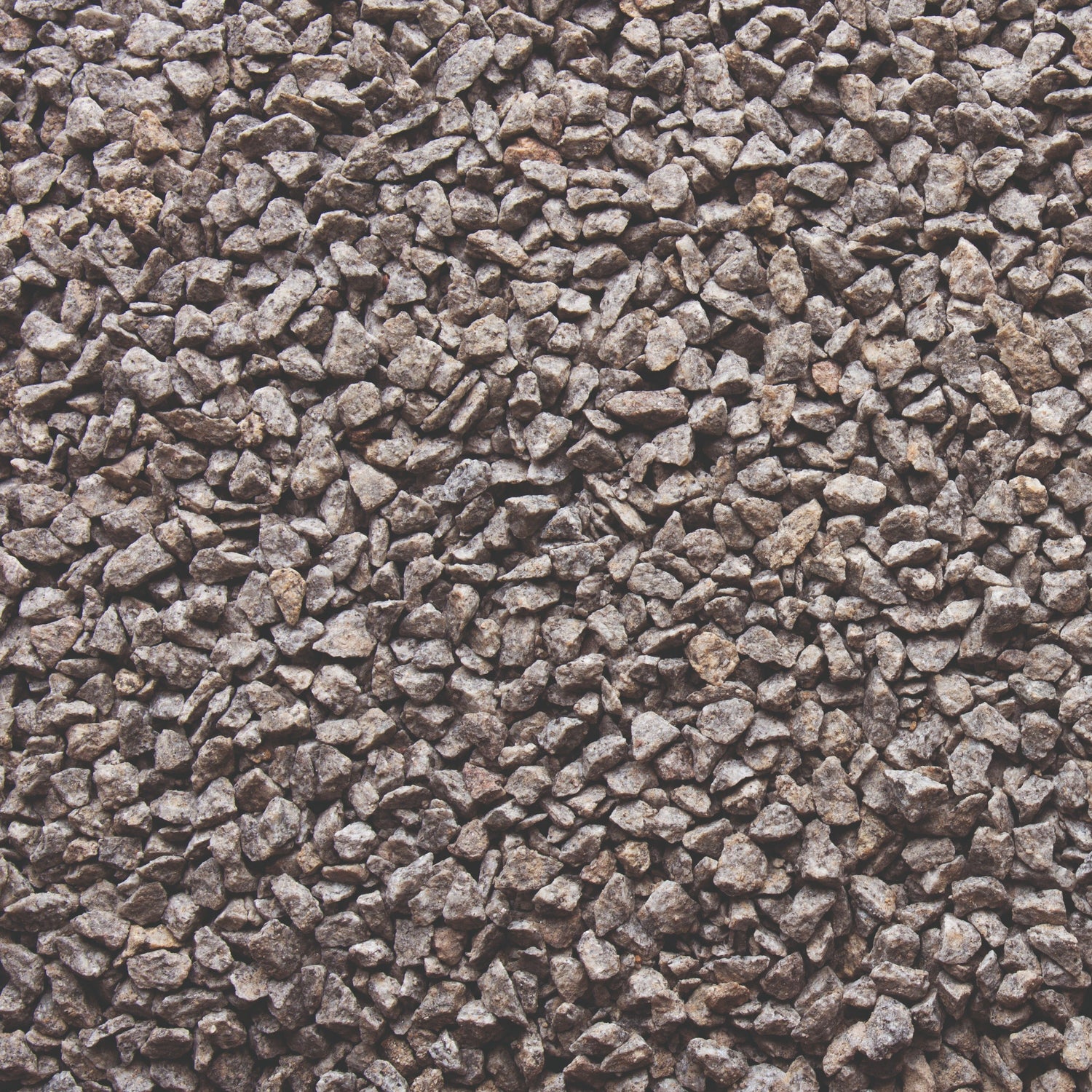 Bowland Stone Decorative 11 - 14mm Cornish Granite Chippings Bulk Bag - Trusted Building Supplies