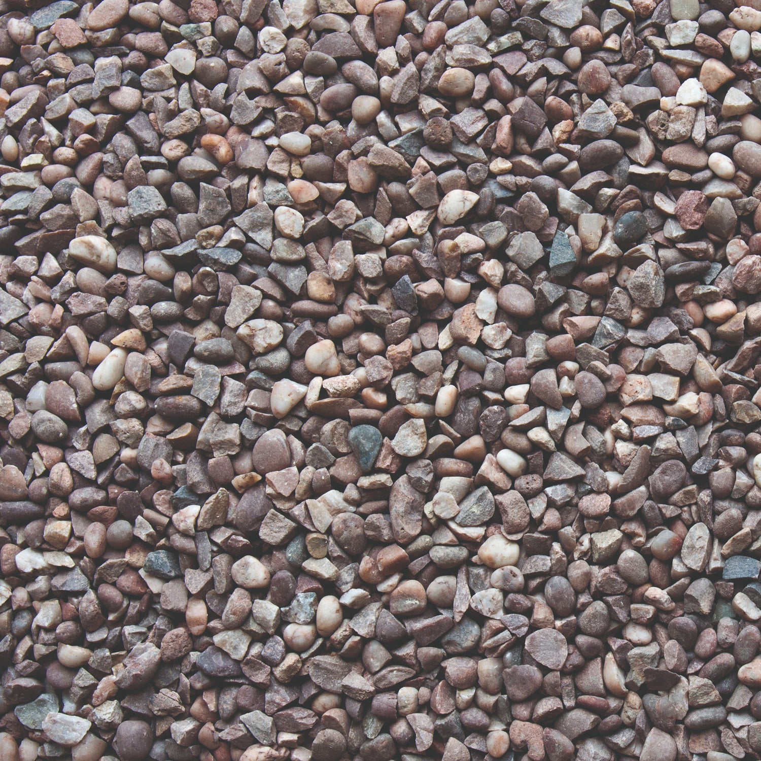 Bowland Stone Decorative 14 - 20mm Huntleywood Chippings Bulk Bag - Trusted Building Supplies