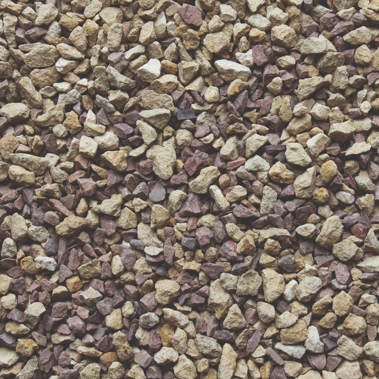 Bowland Stone Decorative 14 - 20mm Raspberry Ripple Chippings Bulk Bag - Trusted Building Supplies