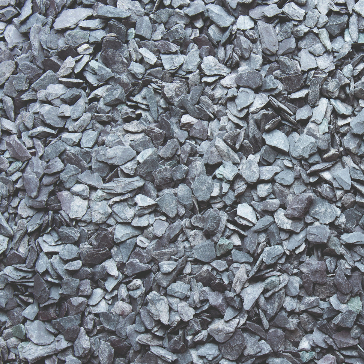 Bowland Stone Decorative 20mm Plum Slate Chippings Bulk Bag - Trusted Building Supplies