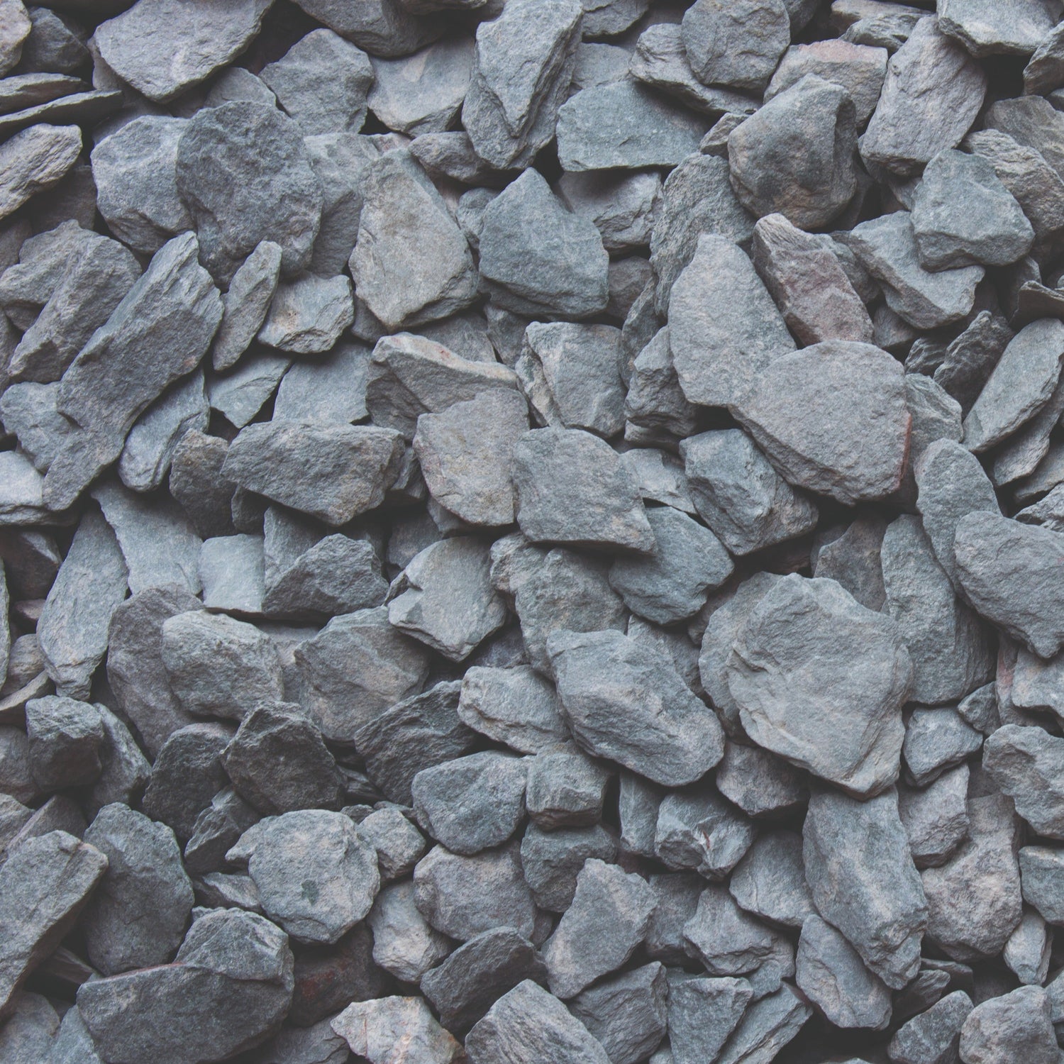 Bowland Stone Decorative 40mm Green Slate Chippings Bulk Bag - Trusted Building Supplies