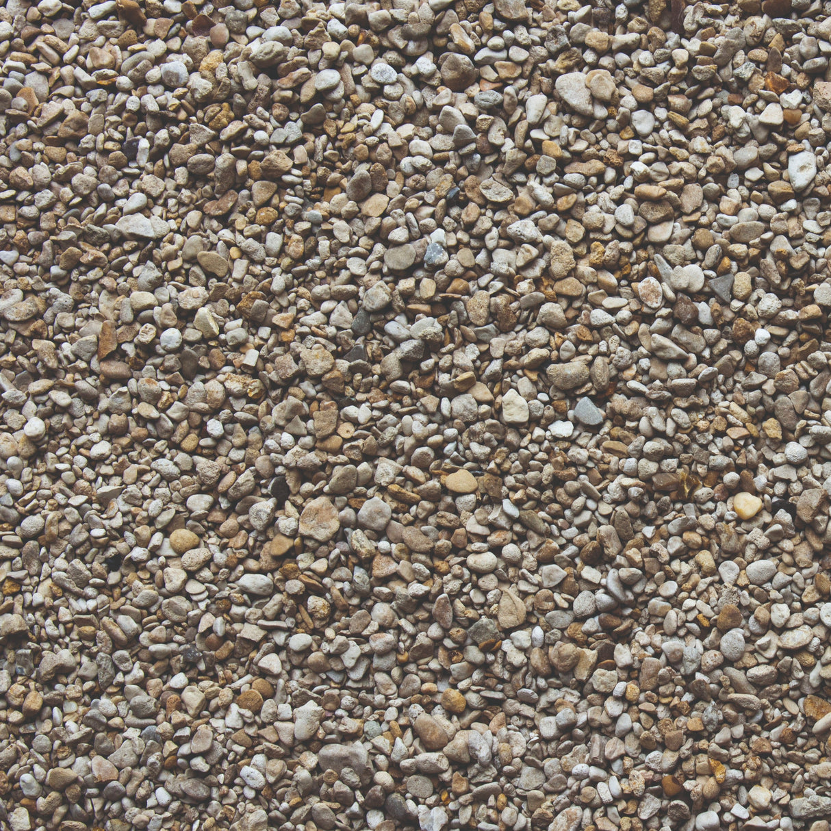 Bowland Stone Decorative 6 - 10mm Pea Gravel Chippings Bulk Bag - Trusted Building Supplies