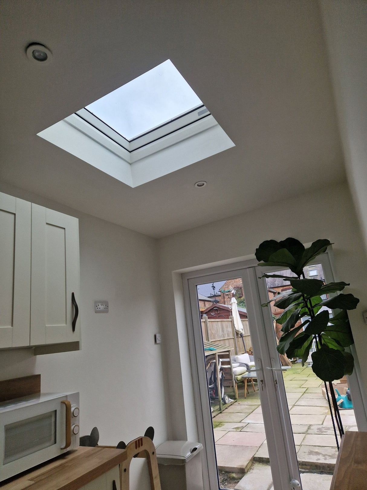 FAKRO DXG P2 Non - Opening Double Glazed Flat Roof Window - Trusted Building Supplies