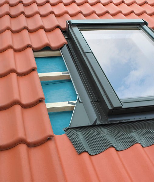 FAKRO EHN - A High - Profiled Flashing Kit for Interlocking Tile & Slate up to 90mm - Trusted Building Supplies