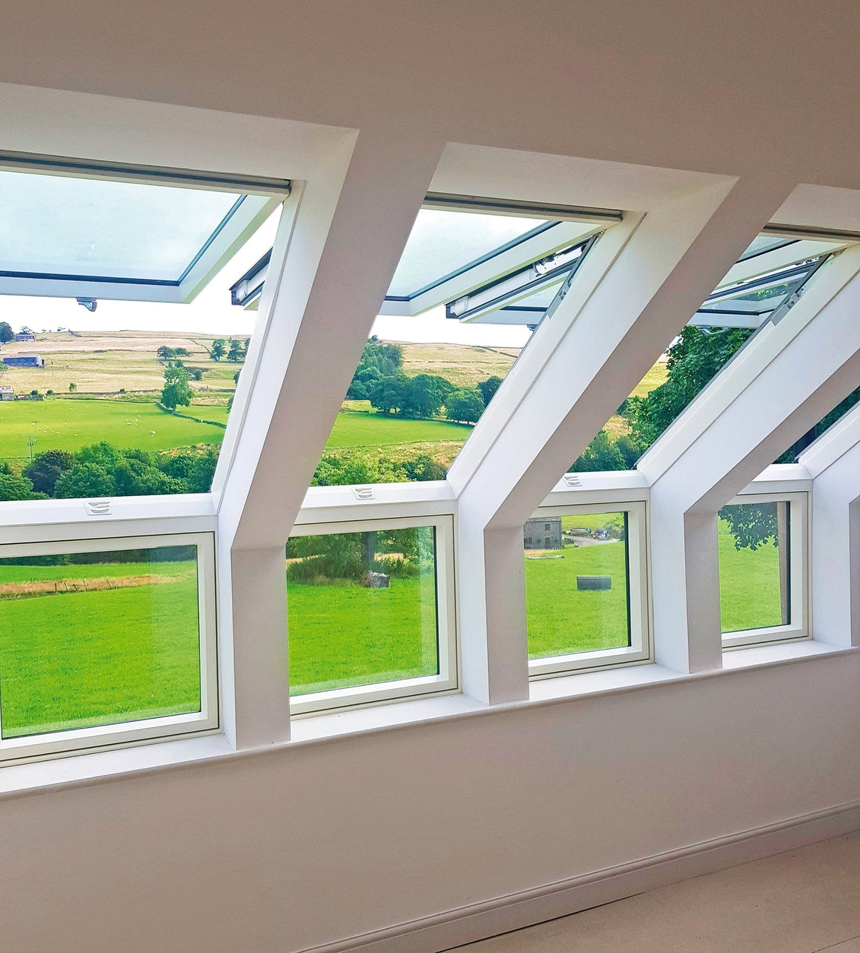 FAKRO FPW - V P2 White Acrylic Double Glazed Dual Top Hung Roof Window - Trusted Building Supplies