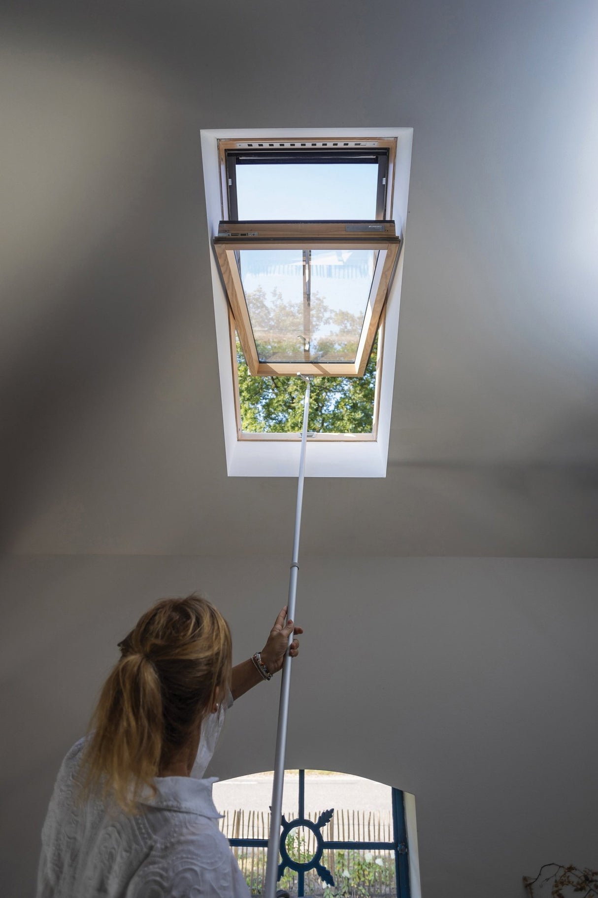 FAKRO ZST Telescopic Control Rod for Pitched Roof Windows - Trusted Building Supplies