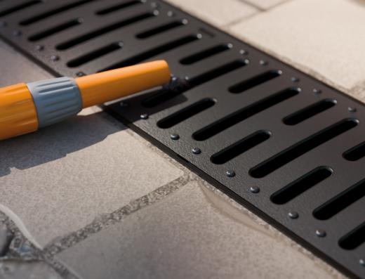 Manthorpe Drive Drain B125 Plastic Channel Drain - 1000mm - Trusted Building Supplies