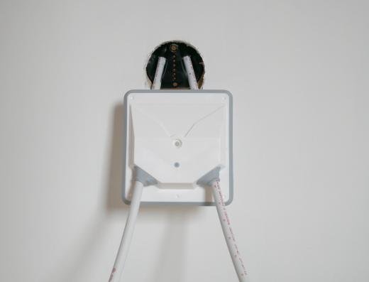 Manthorpe Face - Fix Radiator Pipe Guide & Seal - Box of 20 - Trusted Building Supplies