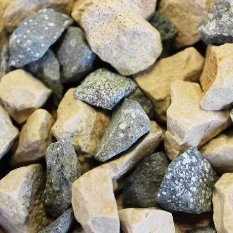 Dandy's Mint Cream 20mm Gravel Chippings - Trusted Building Supplies