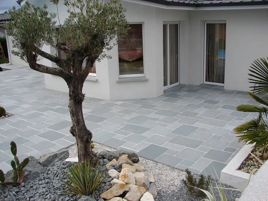 Pave World Traditional Kotah Blue Limestone Patio Paving Pack - 19.5m2 - Trusted Building Supplies