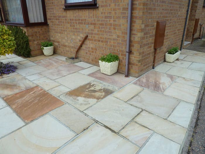 Pave World Traditional Mint Fossil Sandstone Patio Paving Pack - 19.5m2 - Trusted Building Supplies
