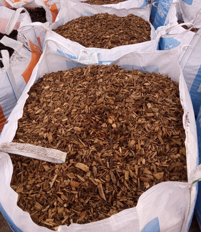 Pro - Grow Woodchip Mulch Bulk Bag - Trusted Building Supplies