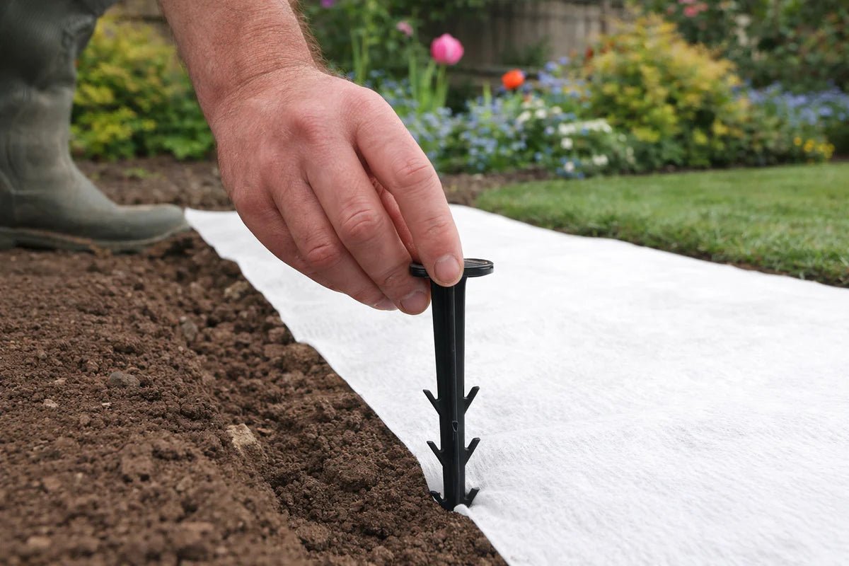 Spudulica Square Black Barbed Ground Pegs for Geotextile Membranes - Trusted Building Supplies