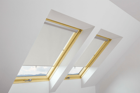 FAKRO ARS I White Manual Roller Blind - Trusted Building Supplies