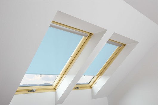FAKRO ARS II Light Blue Manual Roller Blind - Trusted Building Supplies