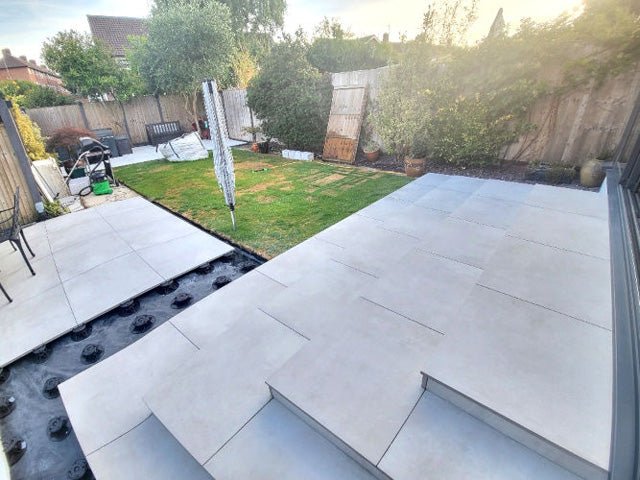 Wallbarn Balance Self - Levelling Adjustable Decking & Paving Pedestals - Trusted Building Supplies